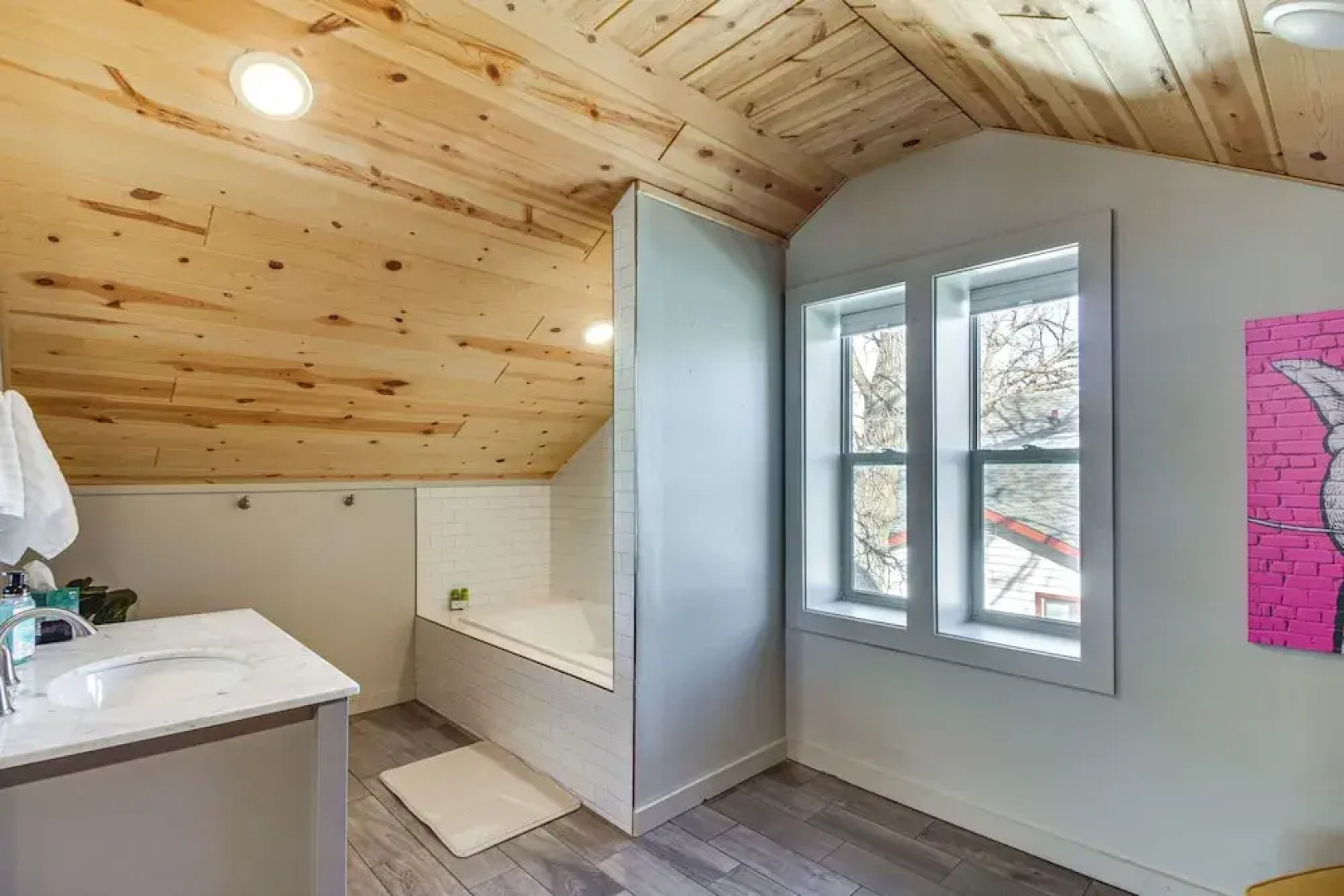 Spacious Detroit Lakes Home: Walk to Downtown!