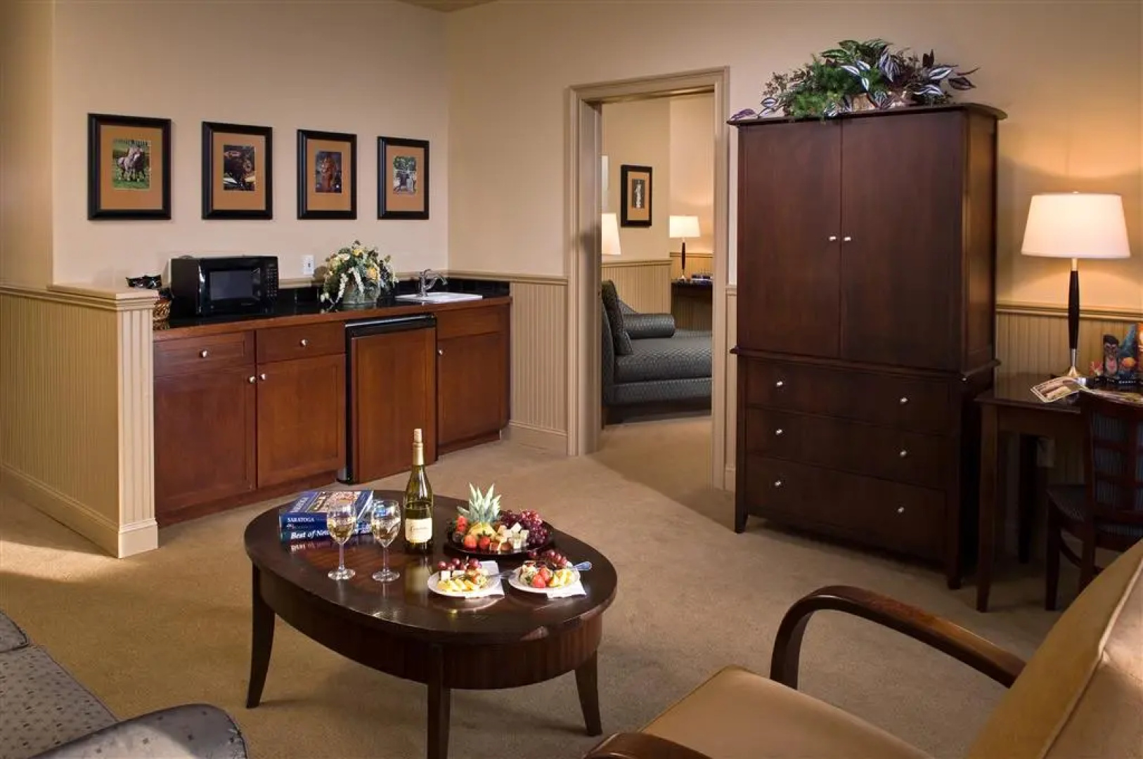 Longfellows Inn and Restaurant