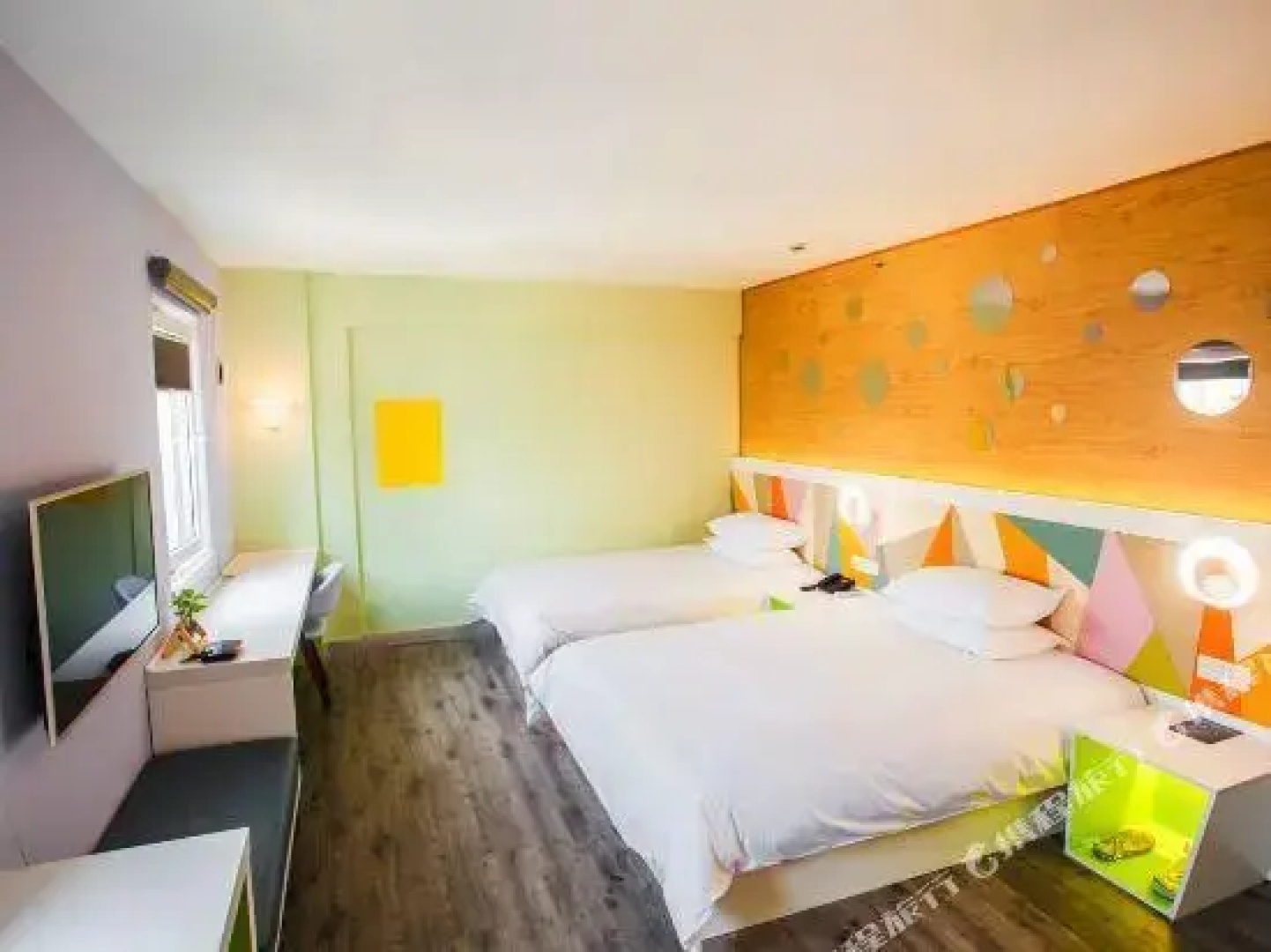 Ibis Hotel (Zhenjiang Da Shi Kou)