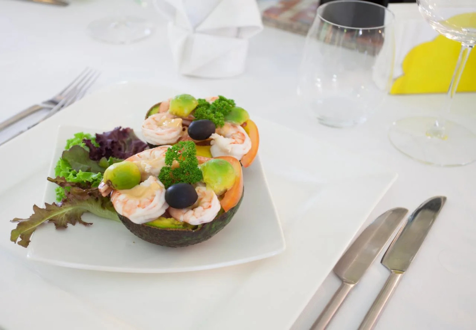 Arthur&Paul - Caters to Men