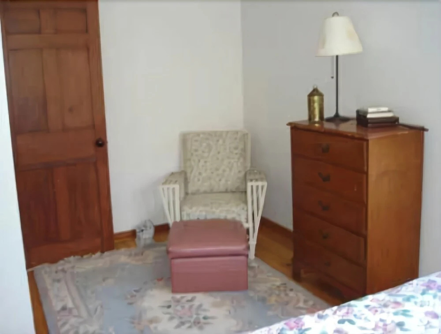 Long Island Deep Cove Cottage - Three Bedroom Home