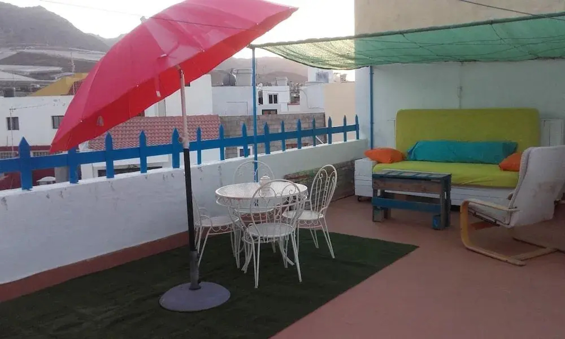 Que Encanto la Italiana