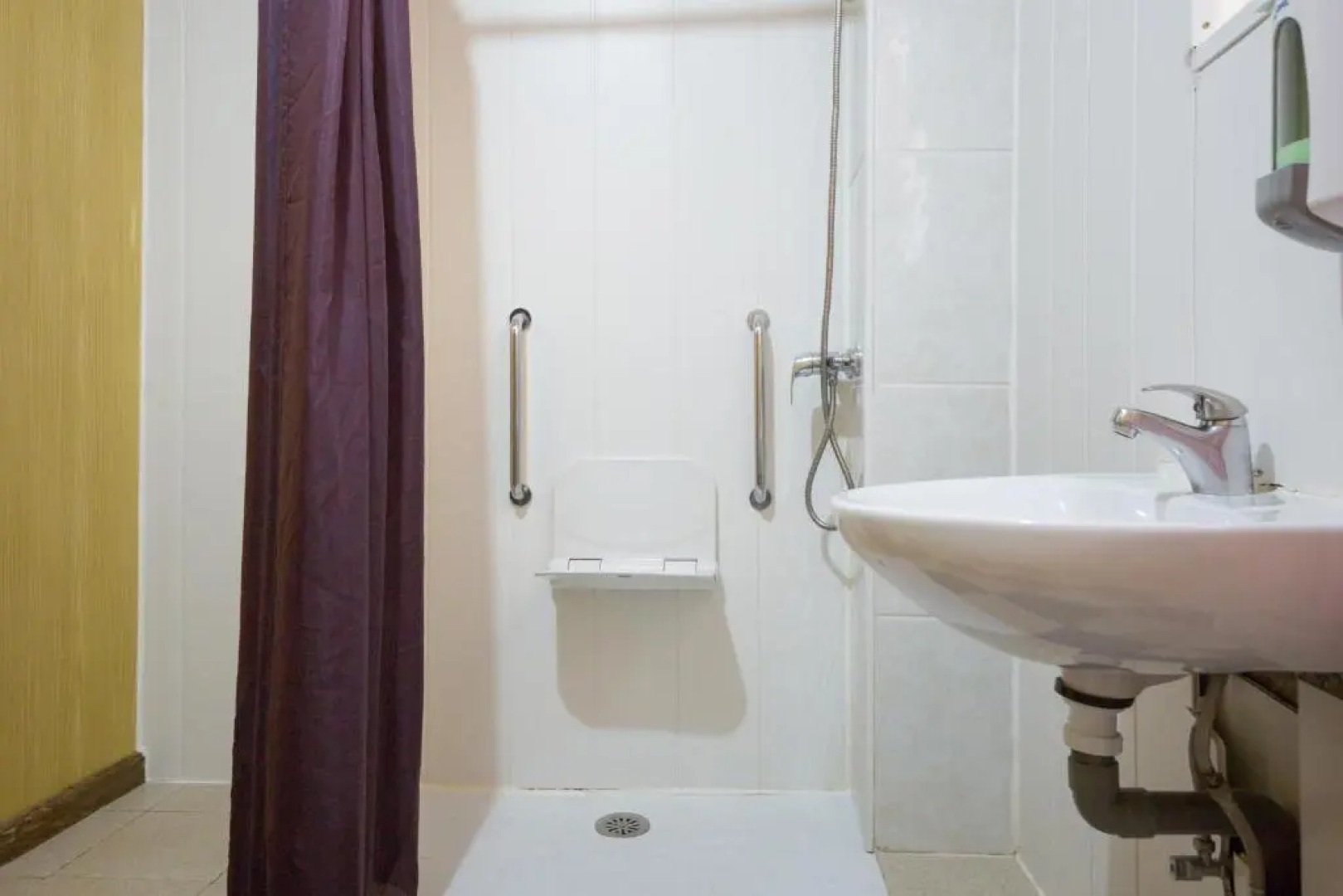 Hostal Albergue Villa San Clemente