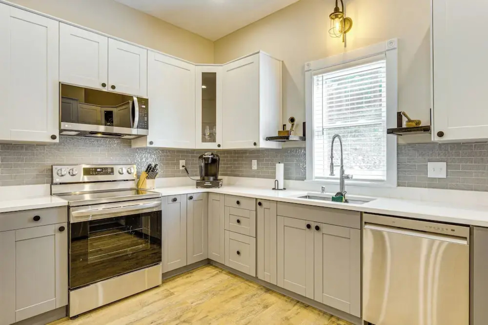 Walk Downtown: Historic Home in Excelsior Springs