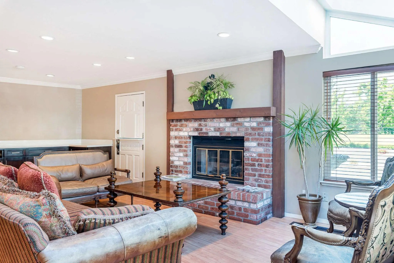 UpValley Inn & Hot Springs Napa Valley, an Ascend Collection Hotel