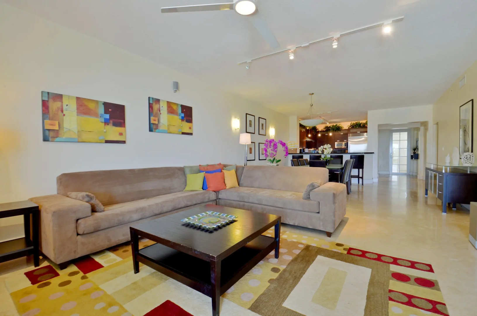 Mariner's Resort Villas & Marina