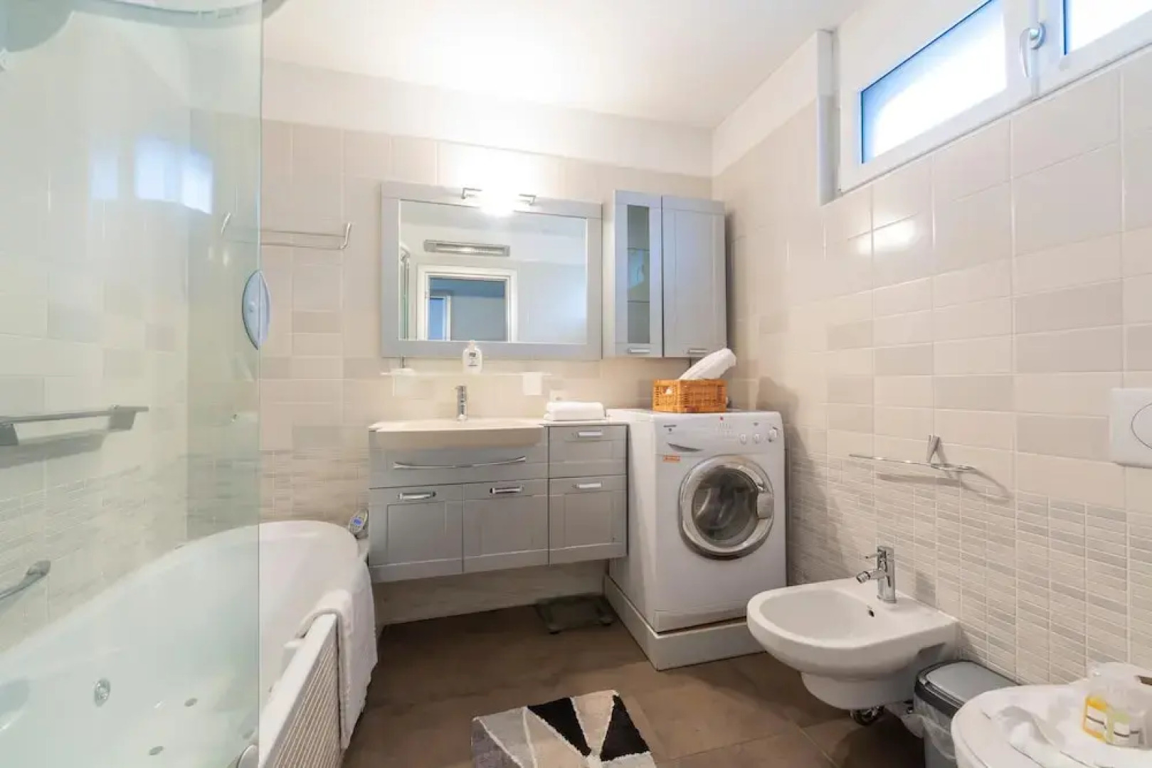 Art Apartment in Locarno