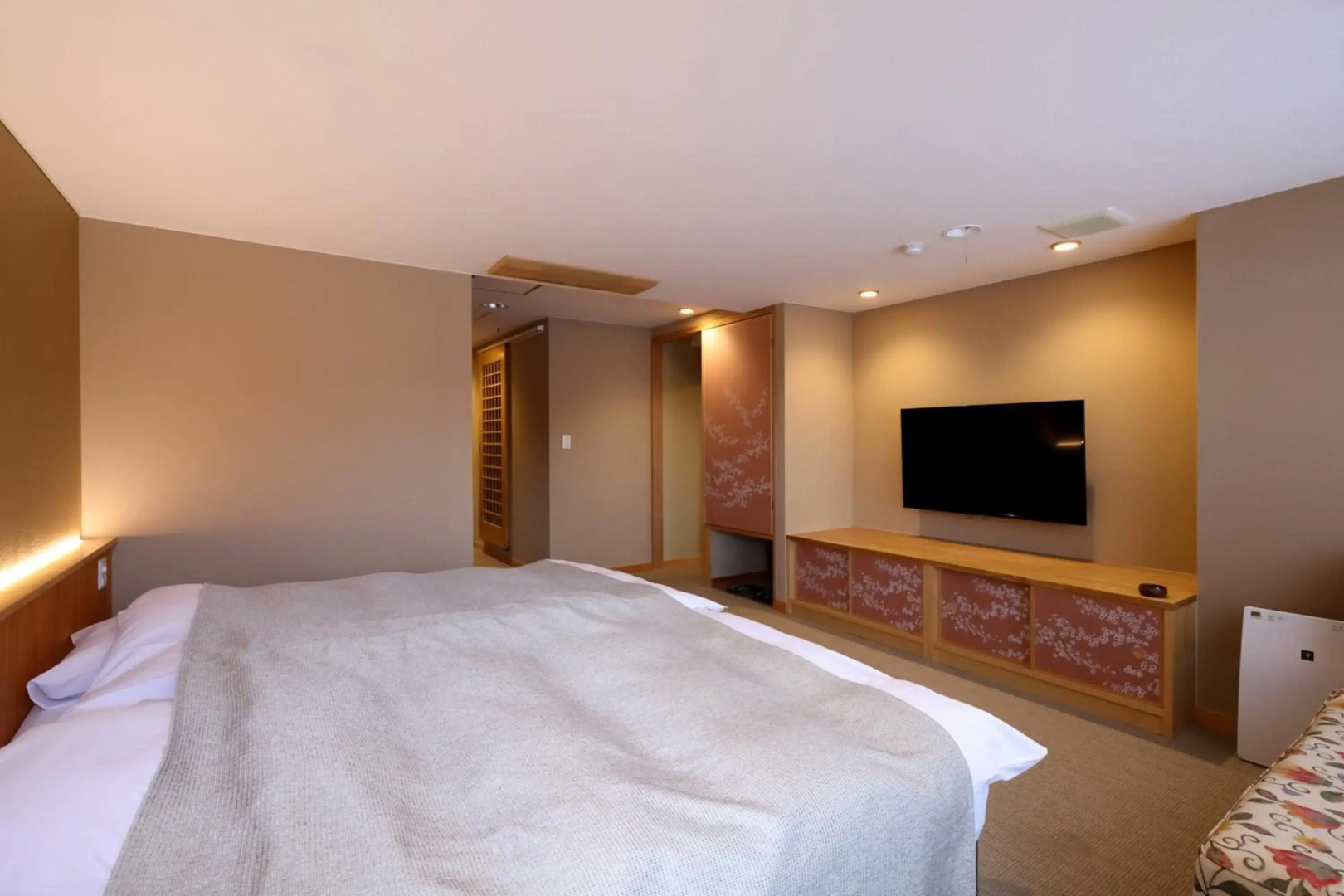 Kawaguchiya Kinosaki Riverside Hotel