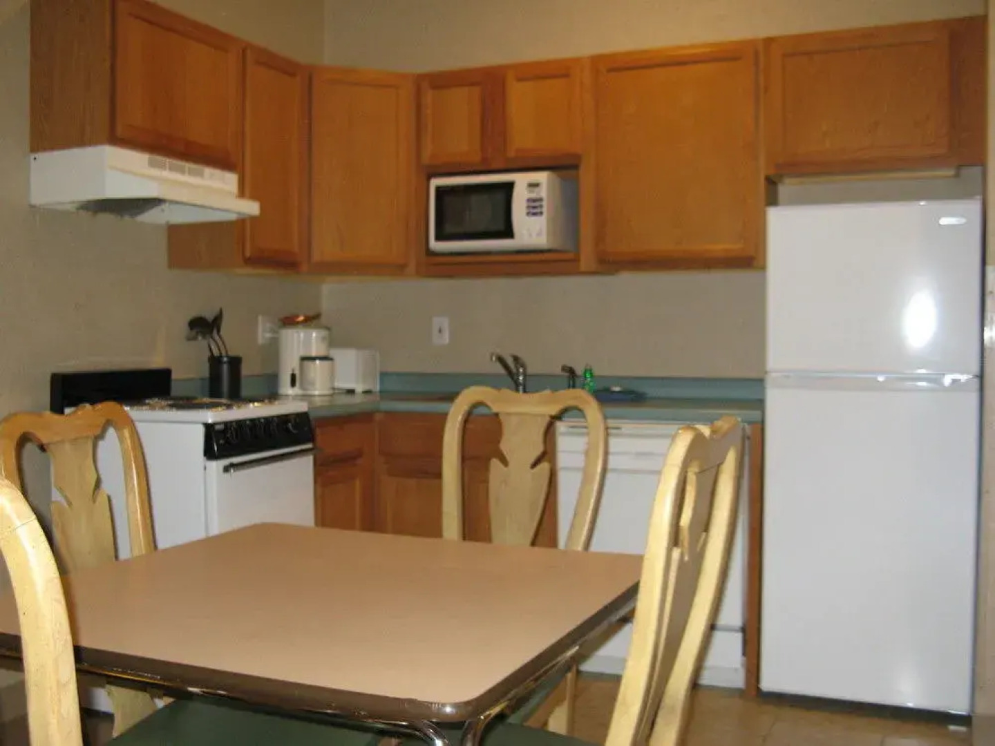 Handys Extended Stay Suites