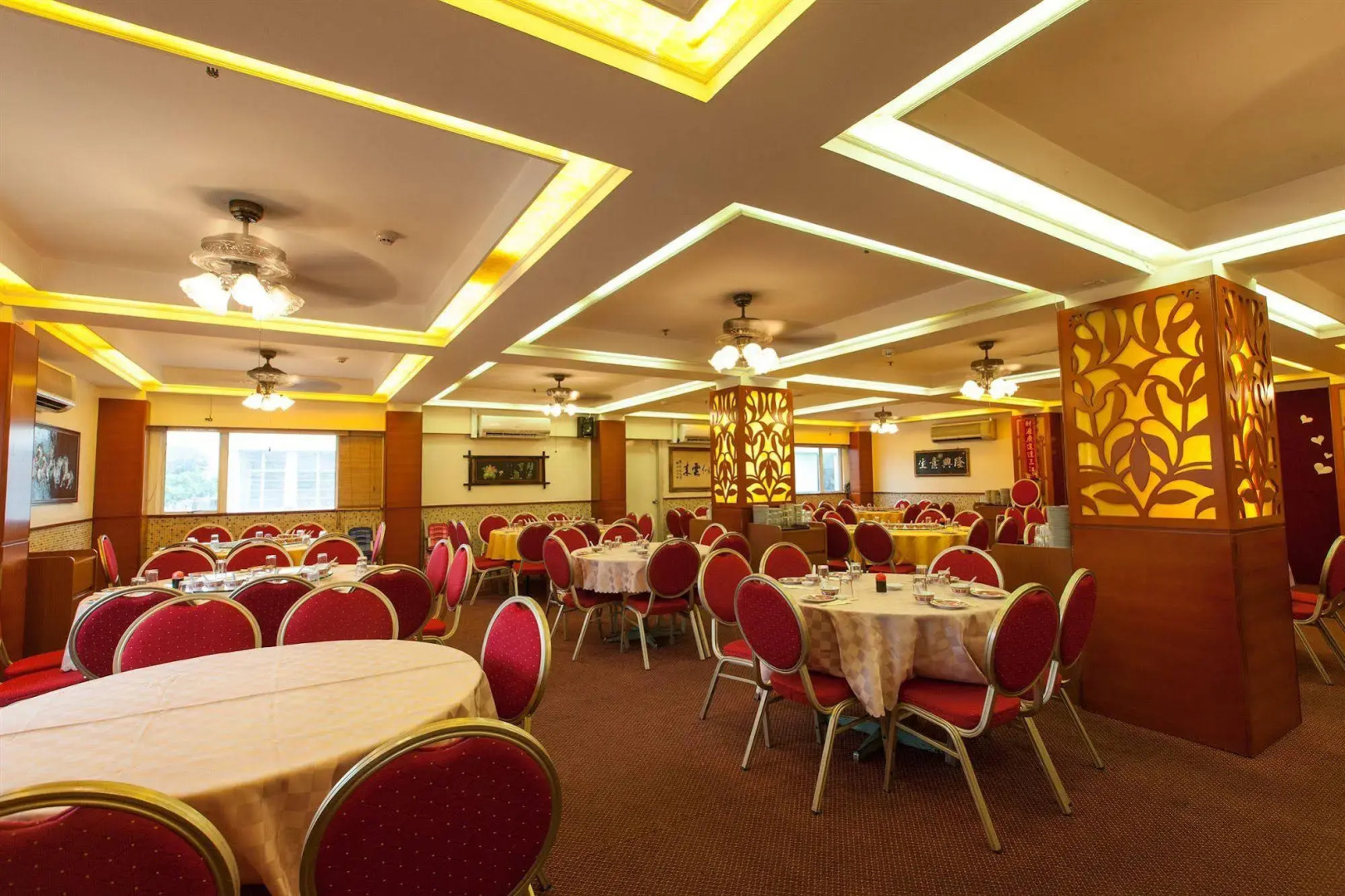 OYO 597 Winner Hotel