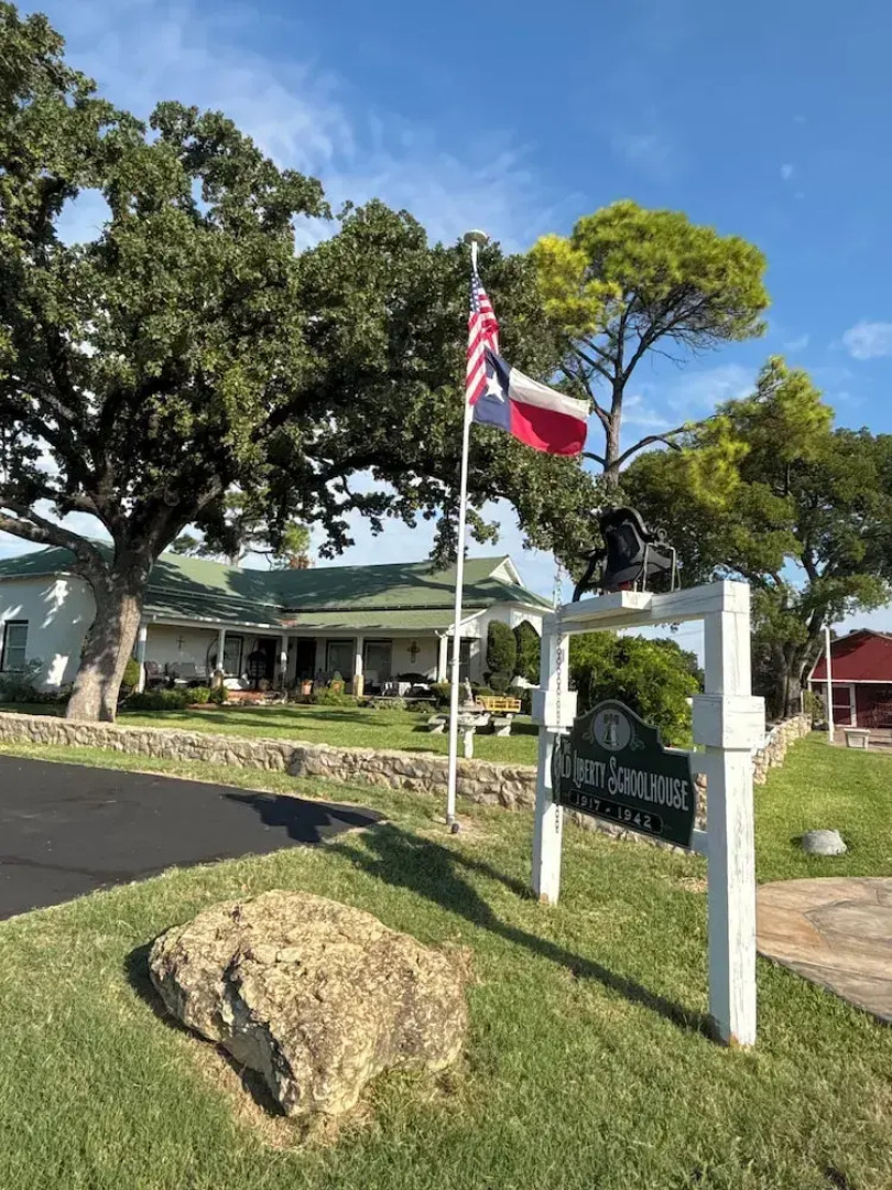 The Old Liberty Schoolhouse B&B