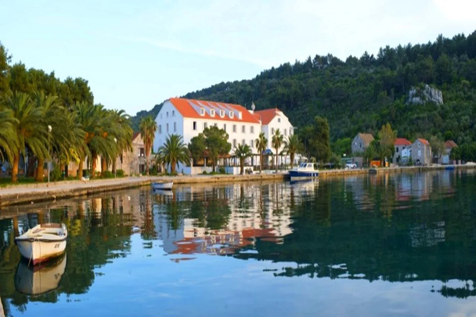 Sipan Hotel