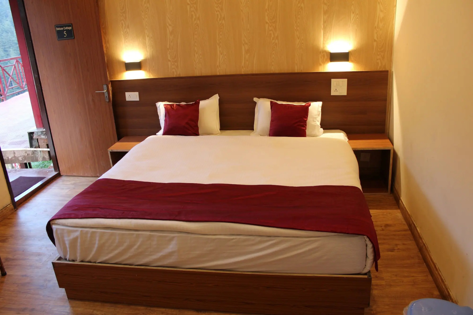 Beyond Stay Kastura Kanatal