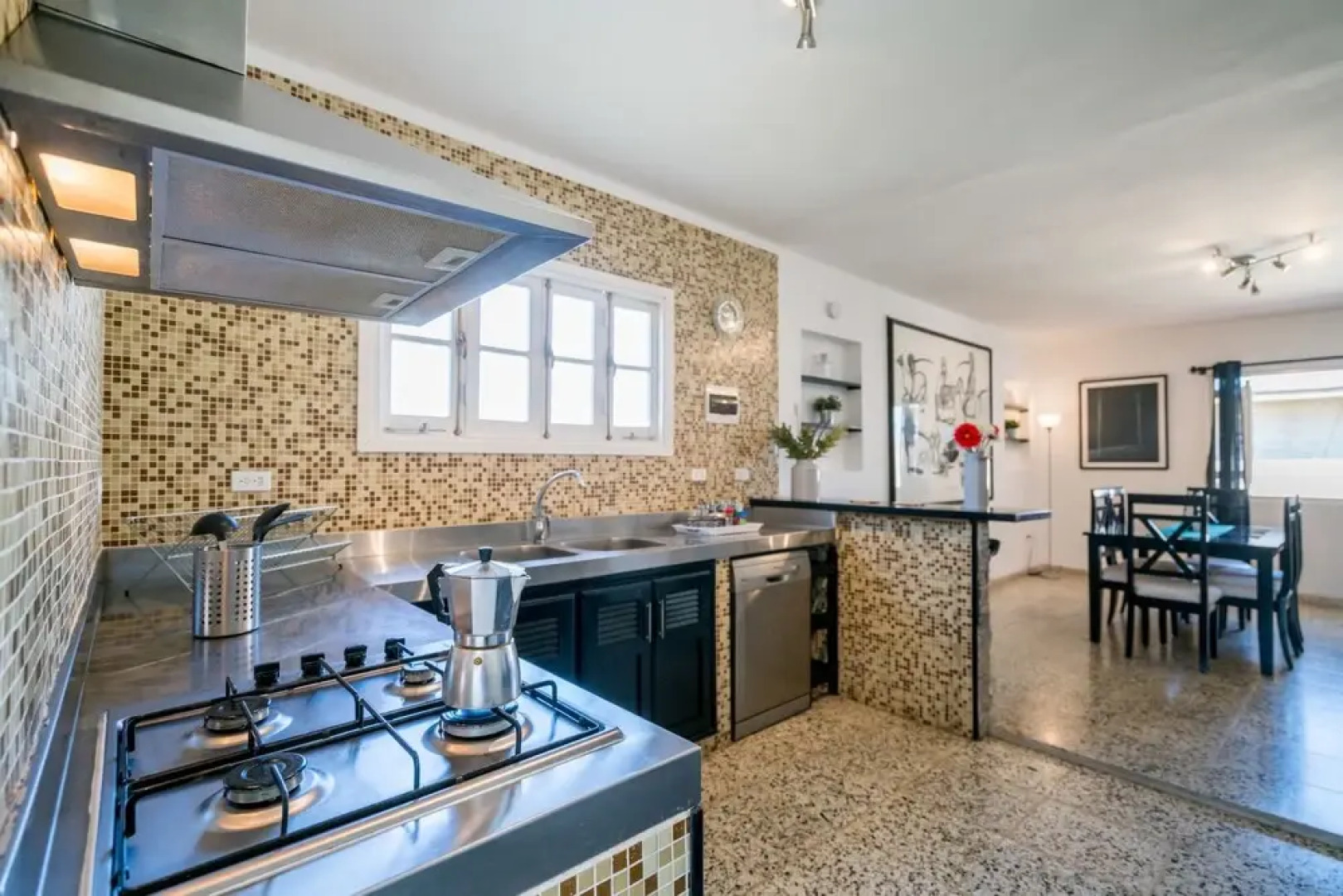 Ocean Breeze & Suites