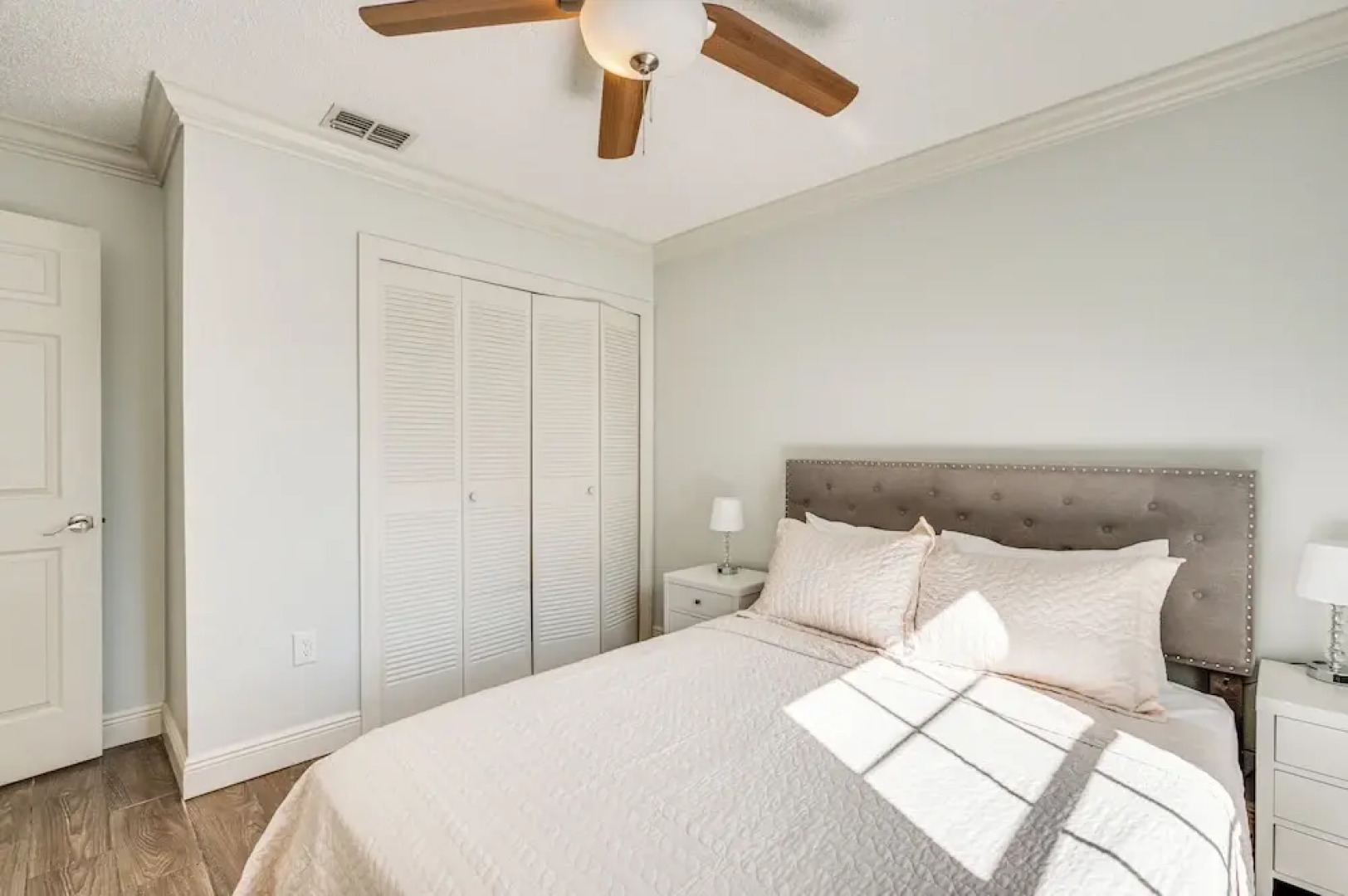 4 Mi to Busch Gardens: Lovely Tampa Home!