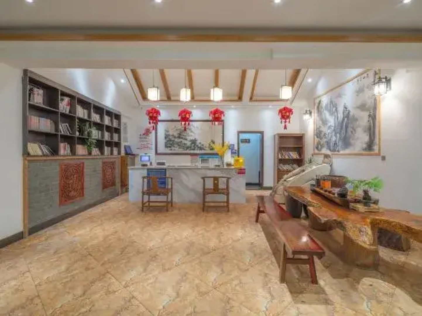 Sunshine Courtyard Inn (Jianshui Ancient City Branch)