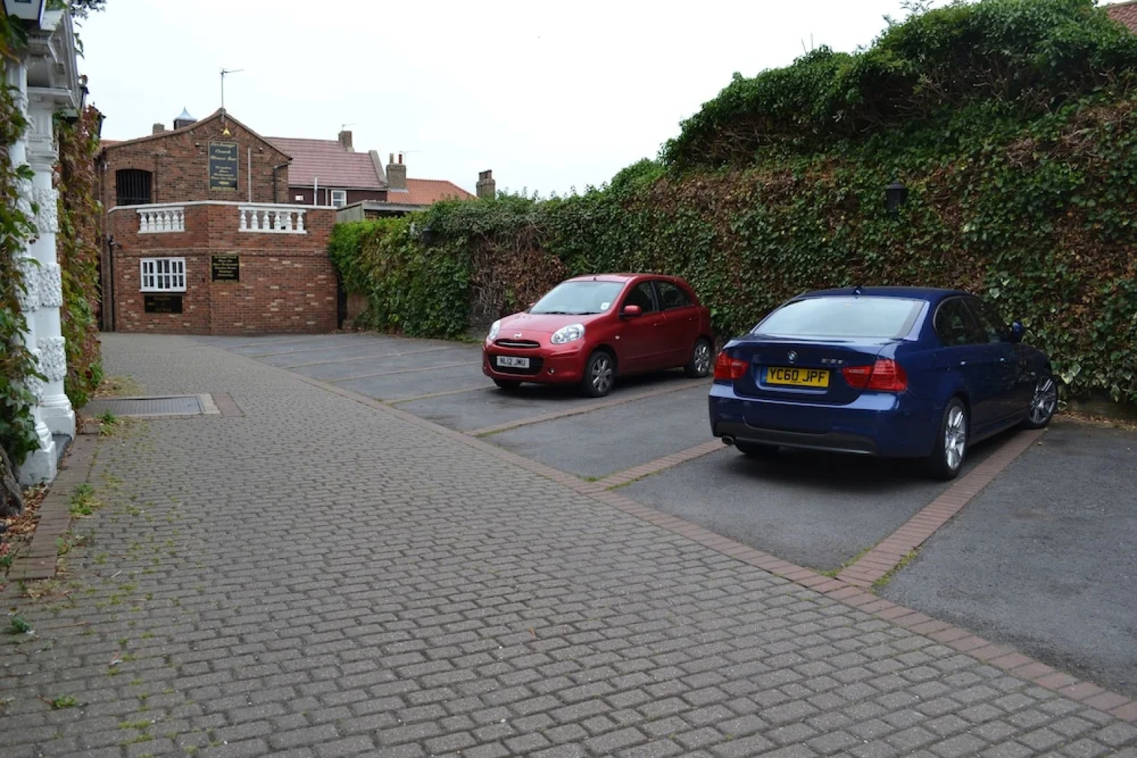 The Exchange Coach House Inn