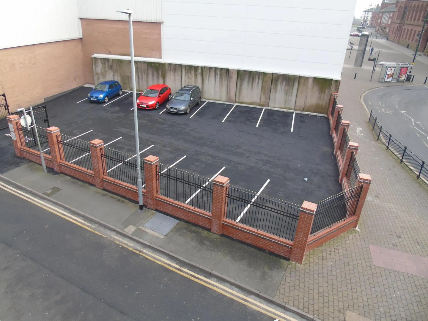 Jeffersons Hotel & Apartments