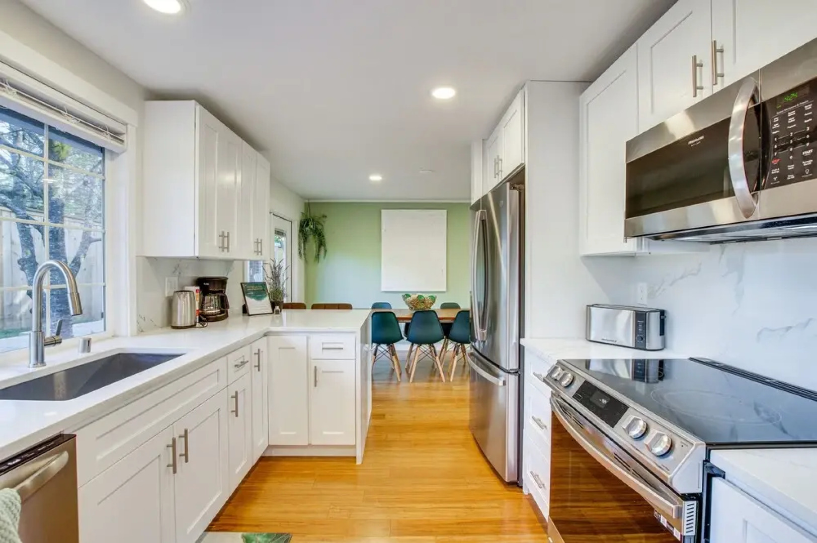 Modern Kirkland Home w/ Sauna & Outdoor Fireplace