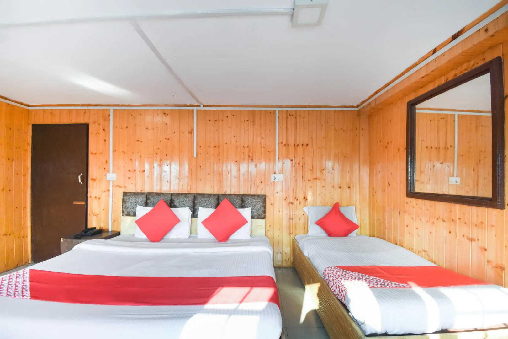 OYO 63738 Hotel Akash Palace