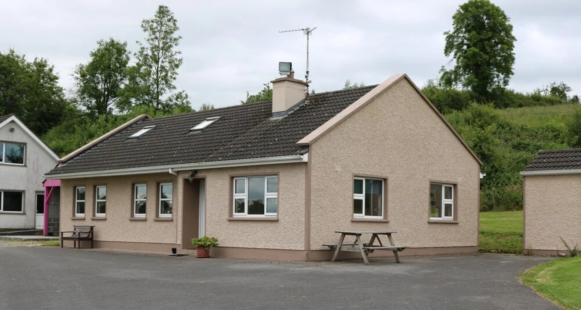 Clonandra Fishing Cottages