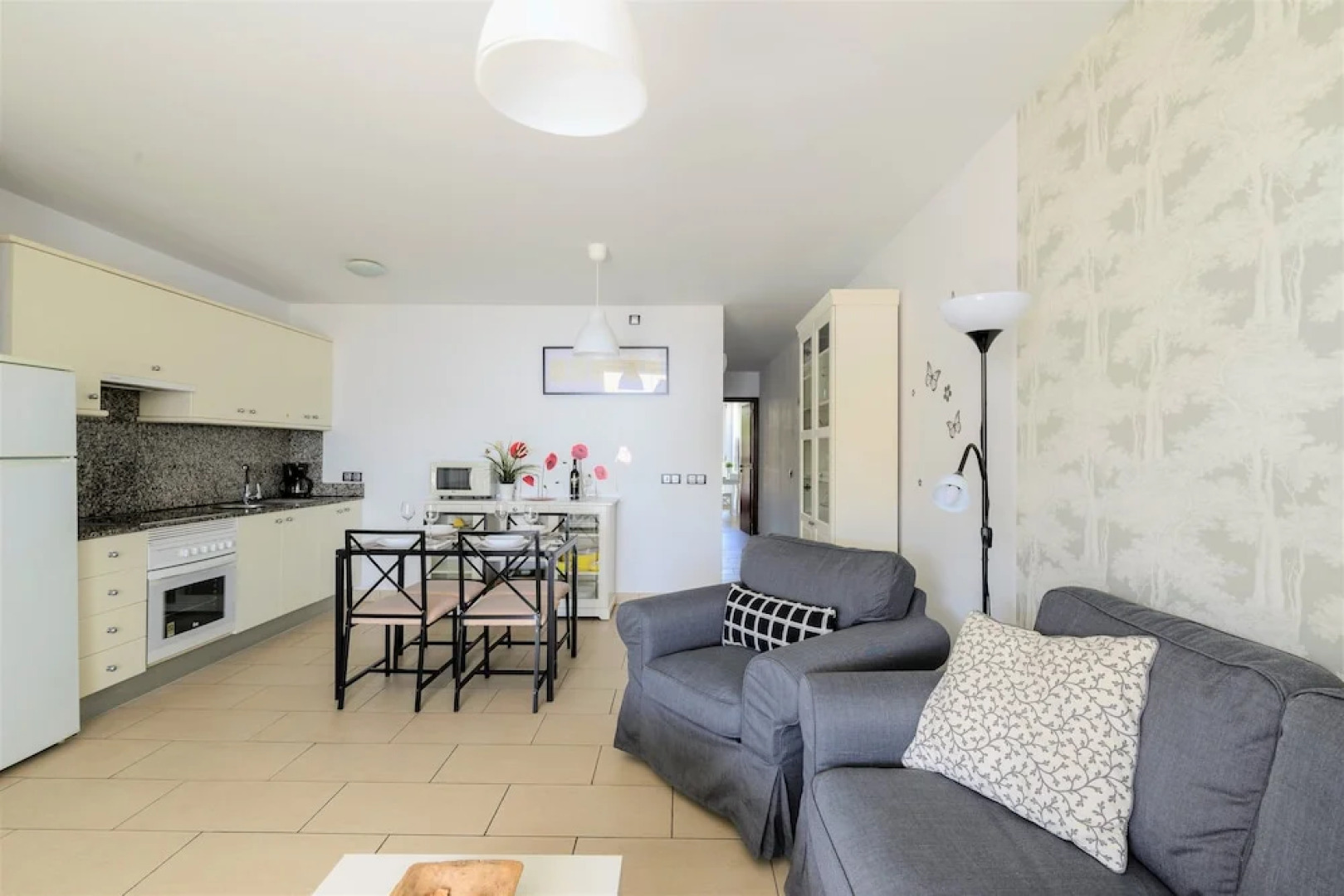 Apartment Poris with Sea View and Pool