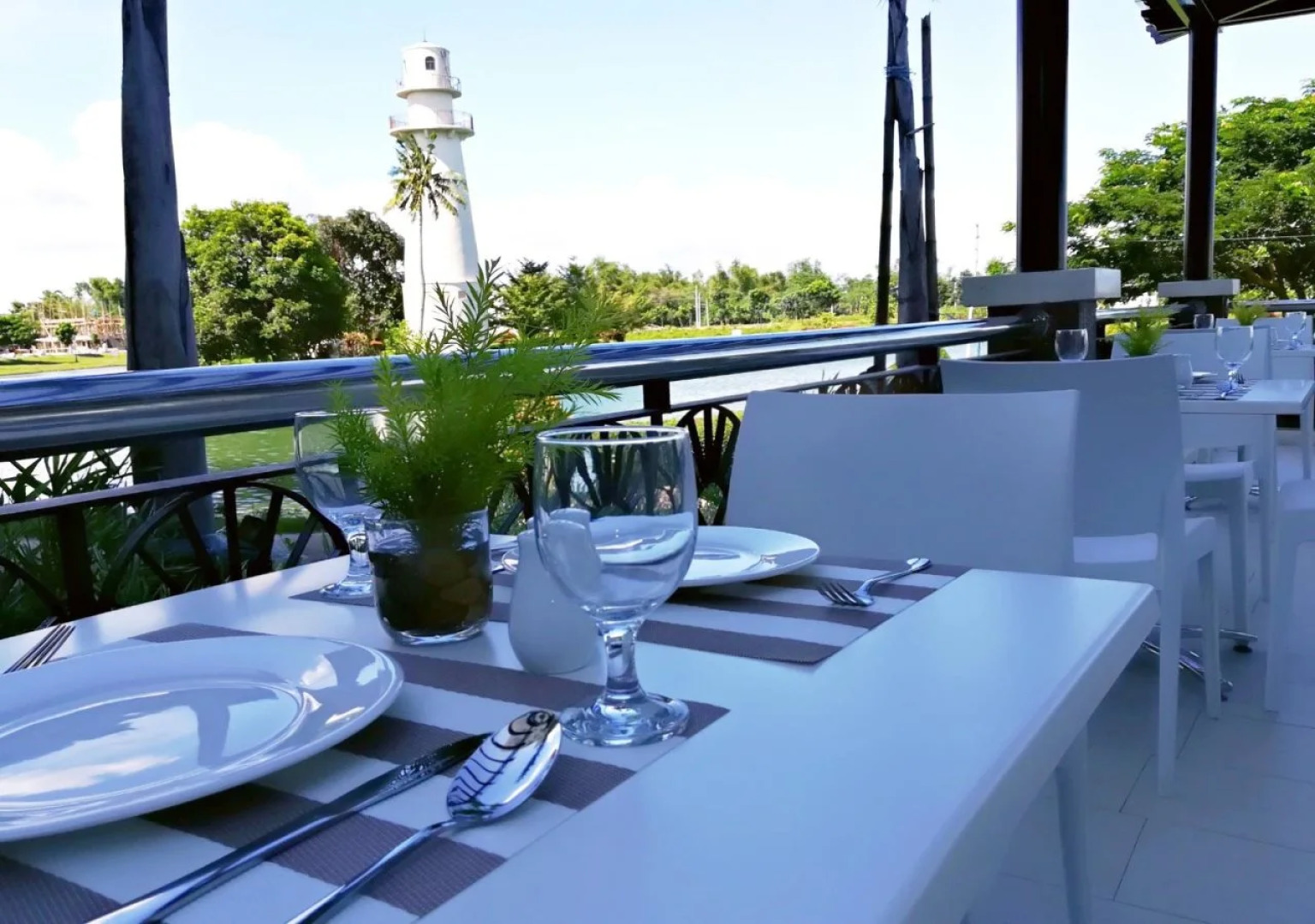 Sotogrande Iloilo Hotel