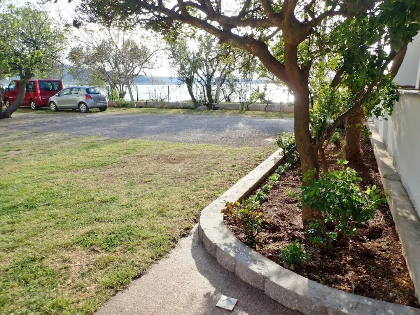 Apartments Sidro-by the sea