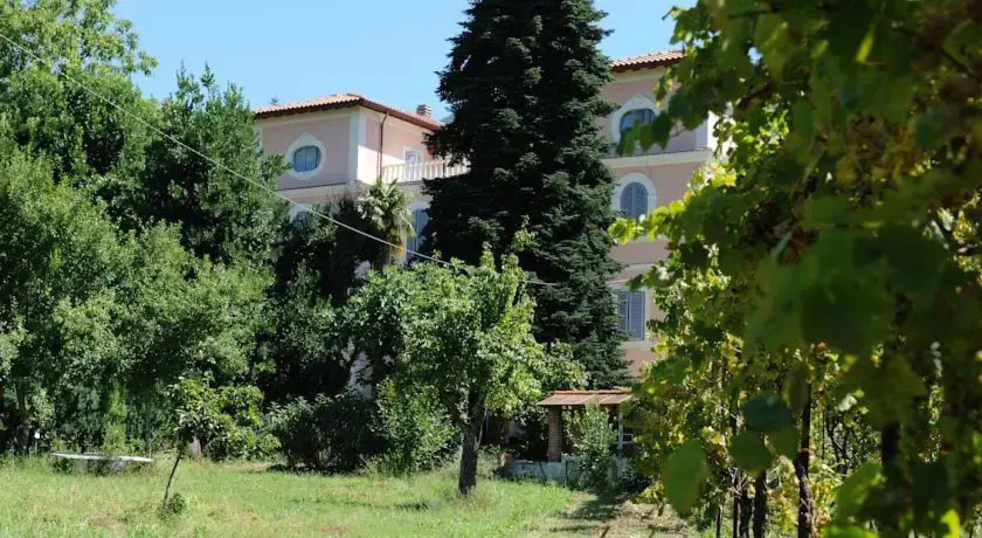 Villa Etra