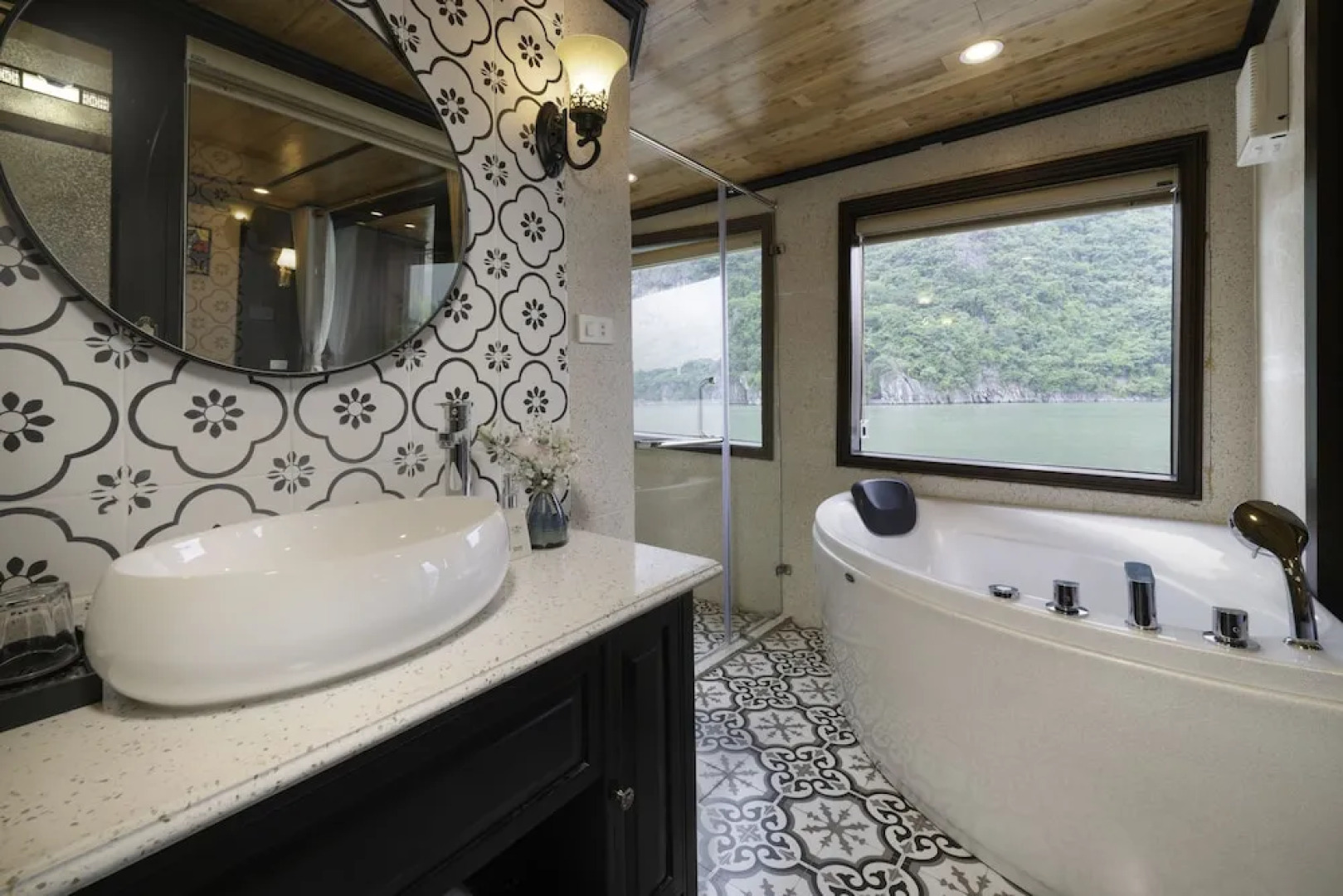 Halong Victory Cruise