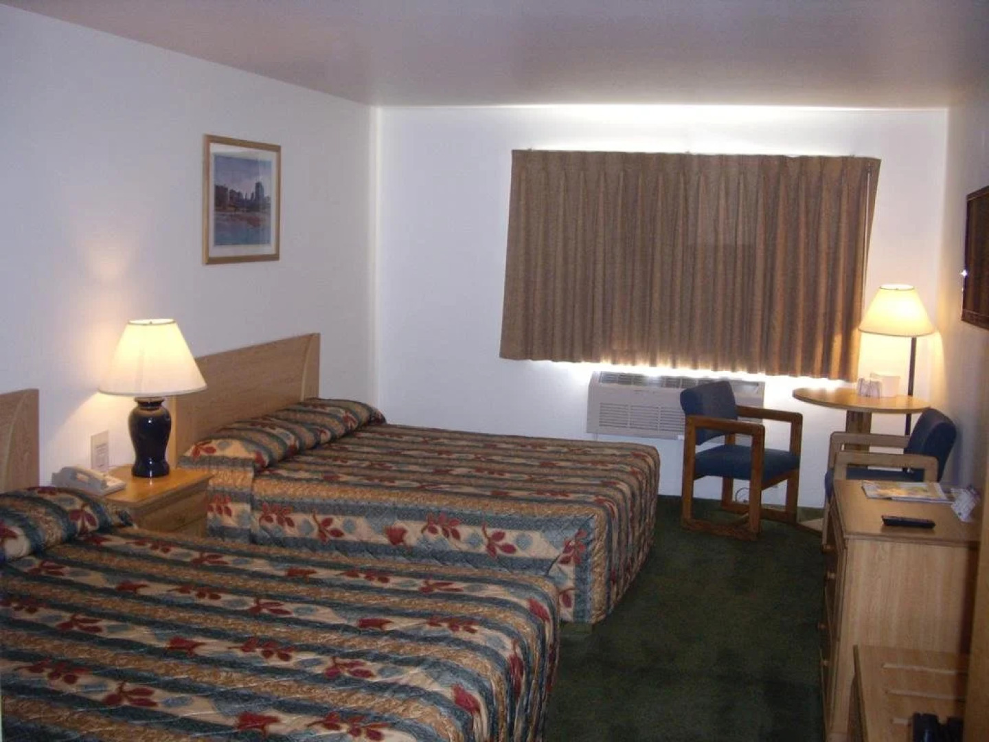 The Junction Hotel and Hostel