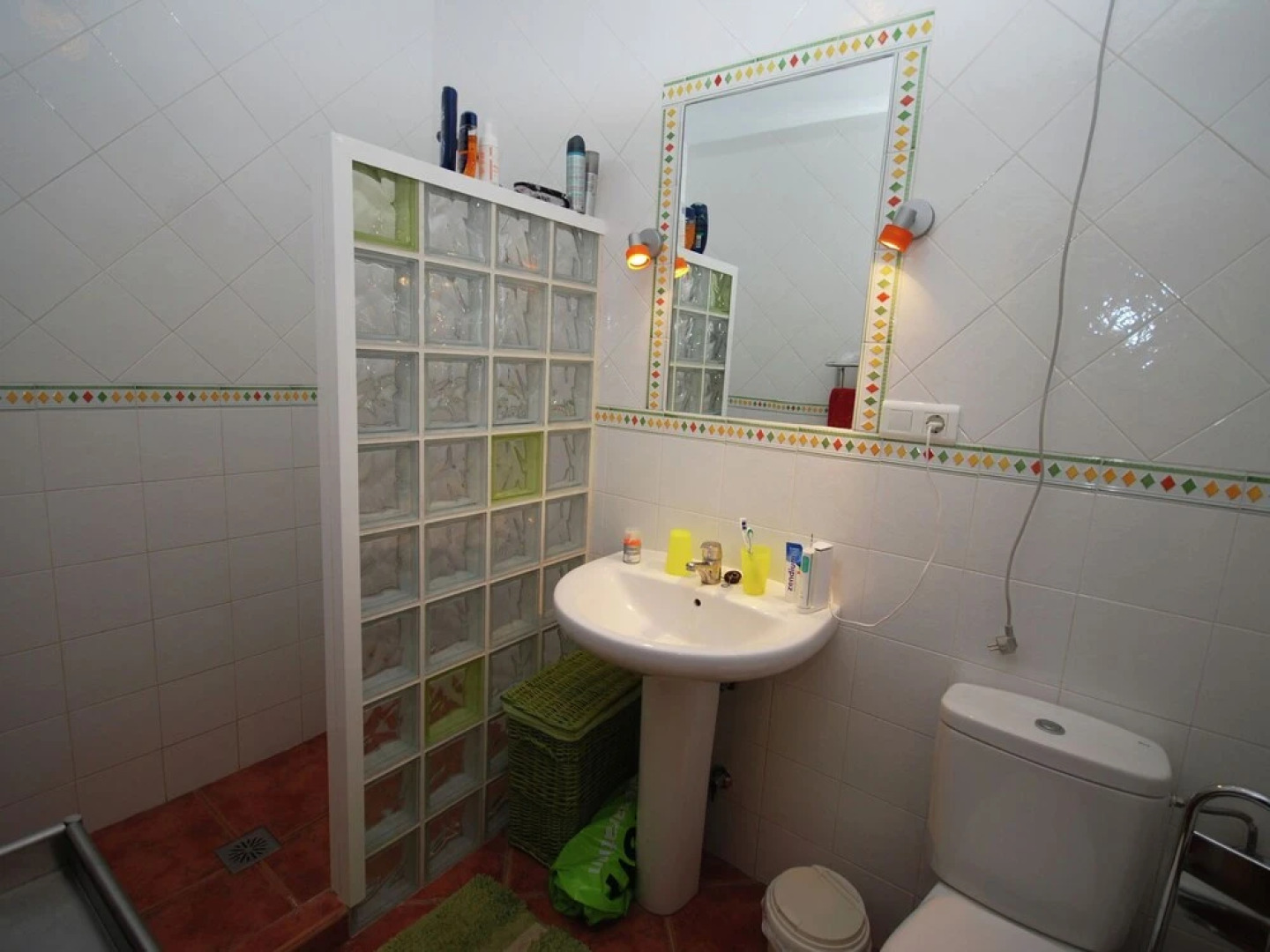 Inviting Holiday Home in Arenas With Private Swimming Pool