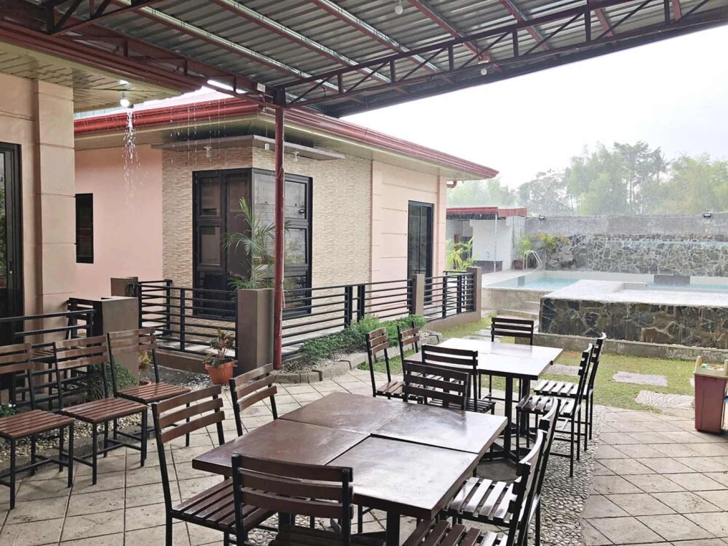 Leyvonne Resort & Events Place