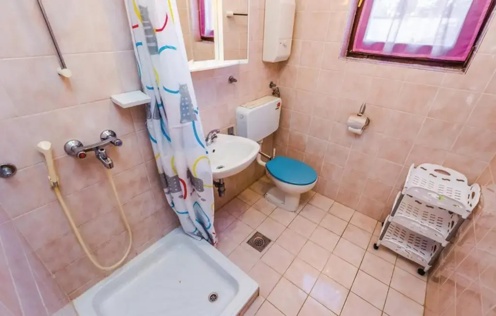 Three-Bedroom Apartment Jadranovo with an Outdoor Swimming Pool 08