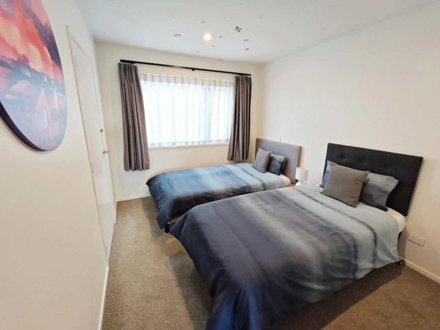 Stunning Townhouse - Walking to Botany Shopping Center