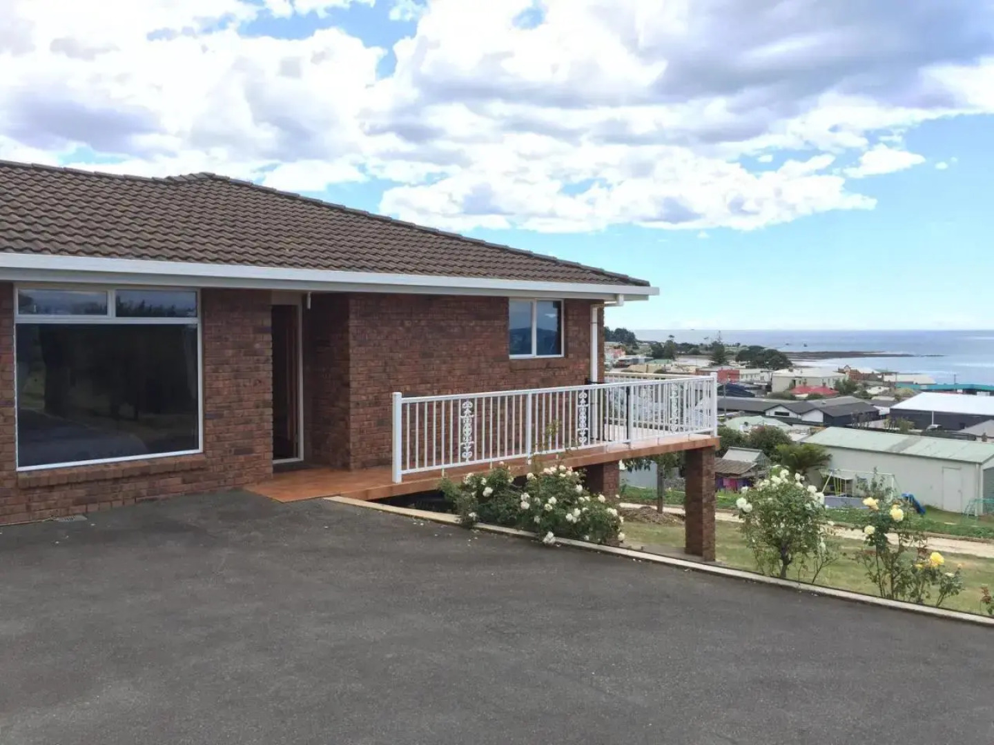 Penguin Seaside Homestay