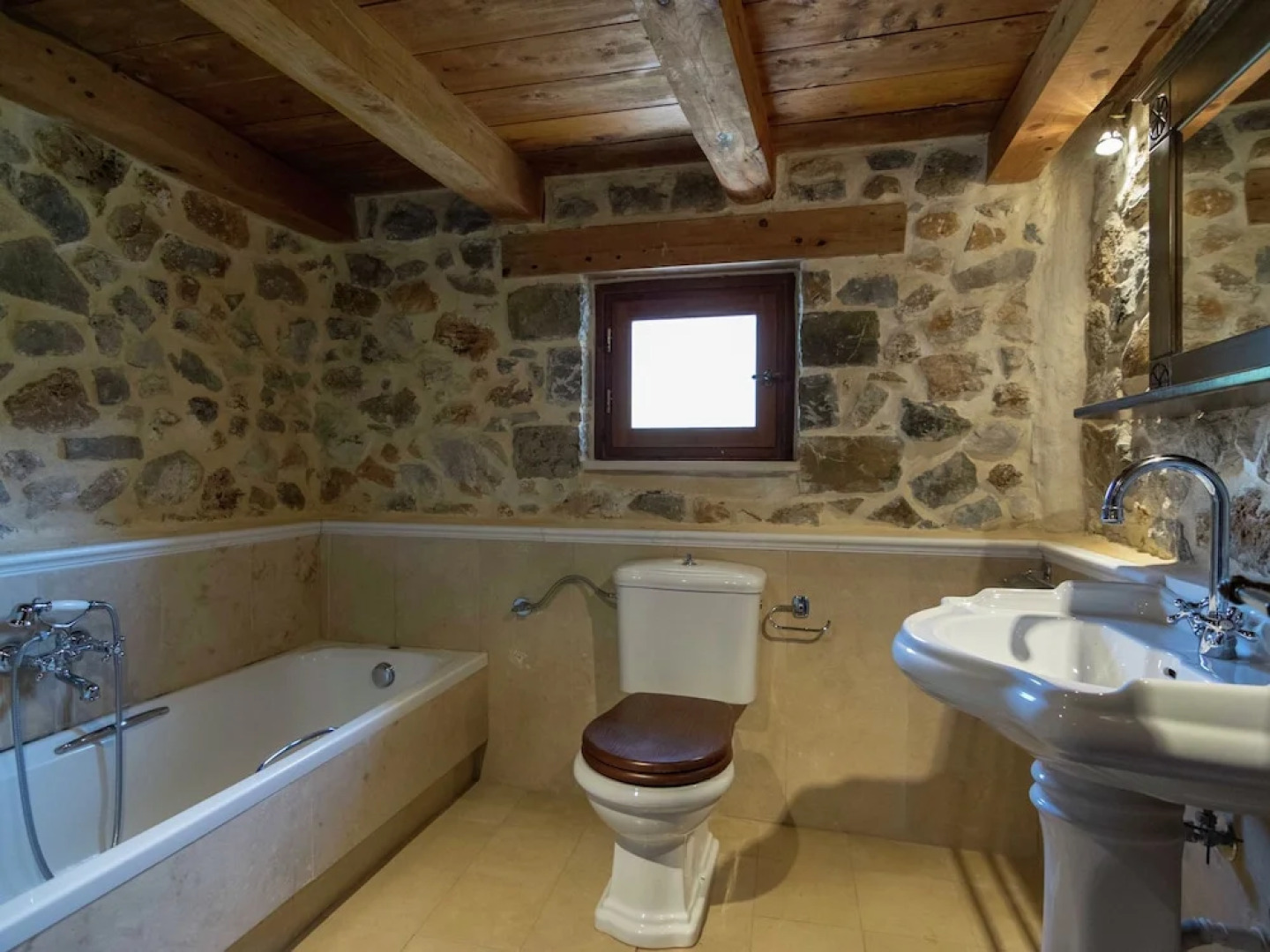 Greek-style Villa in Impros for 10 people with Private Pool