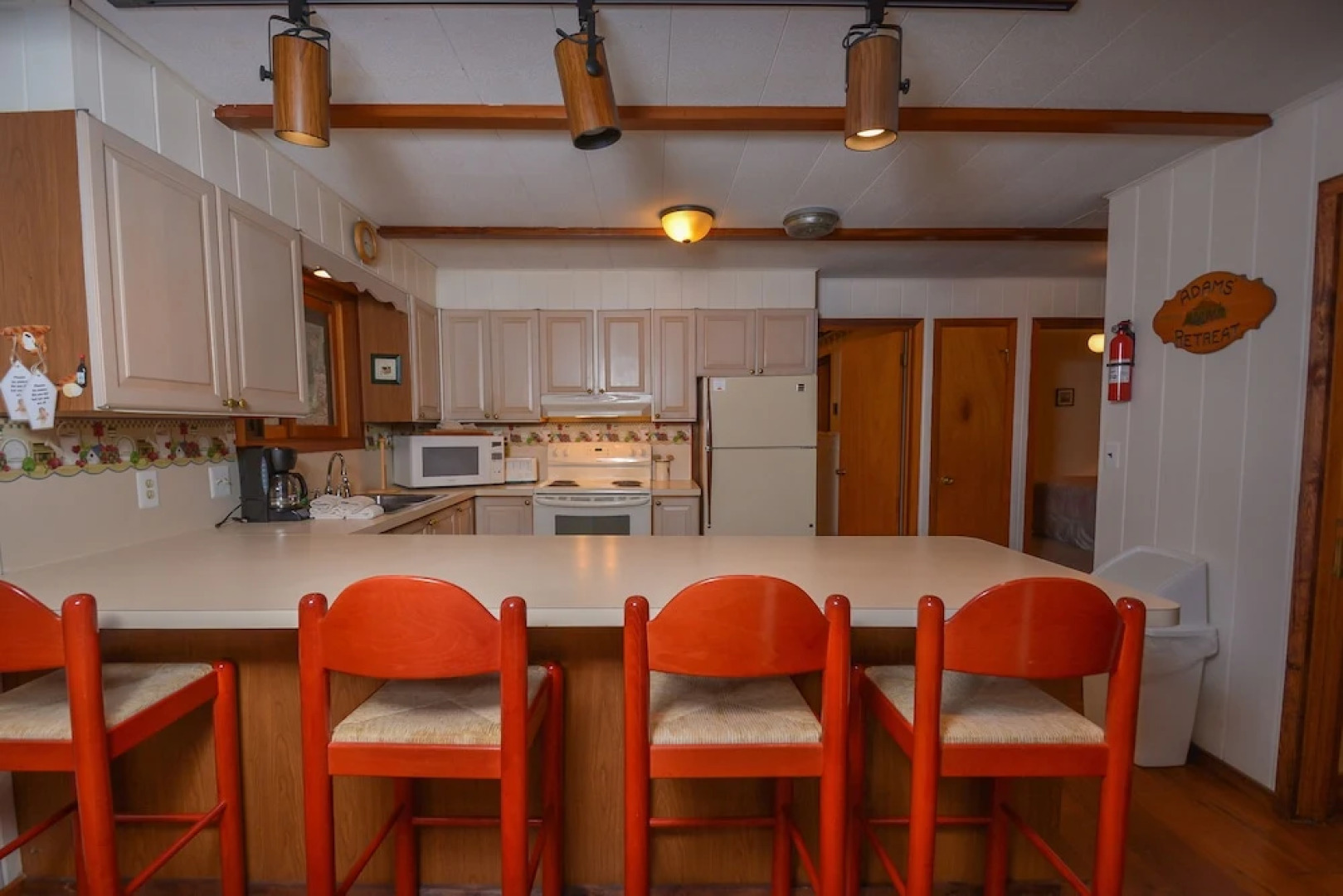 Our Golden Retreat 5 Bedroom House