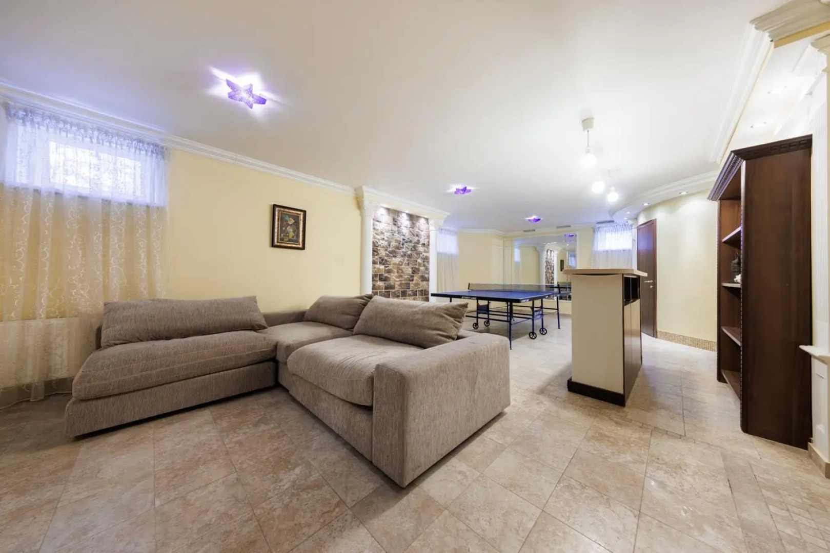 Коттедж с бассейном