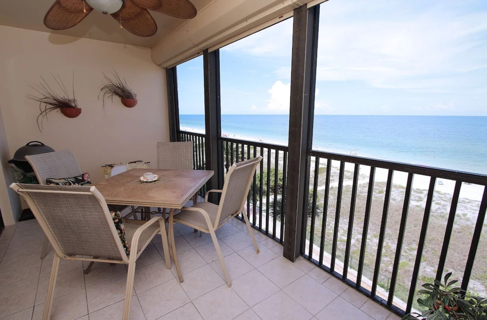 Reflections 507 Apartment