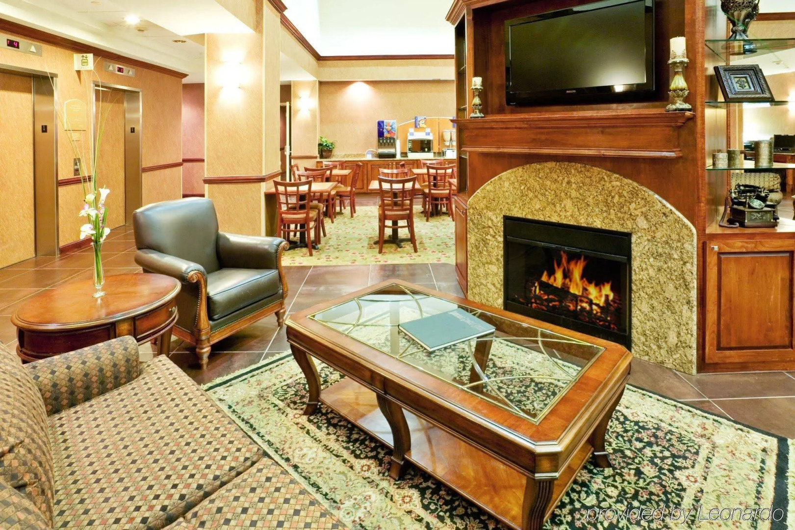 Holiday Inn Express & Suites Irving Conv Ctr - Las Colinas by IHG