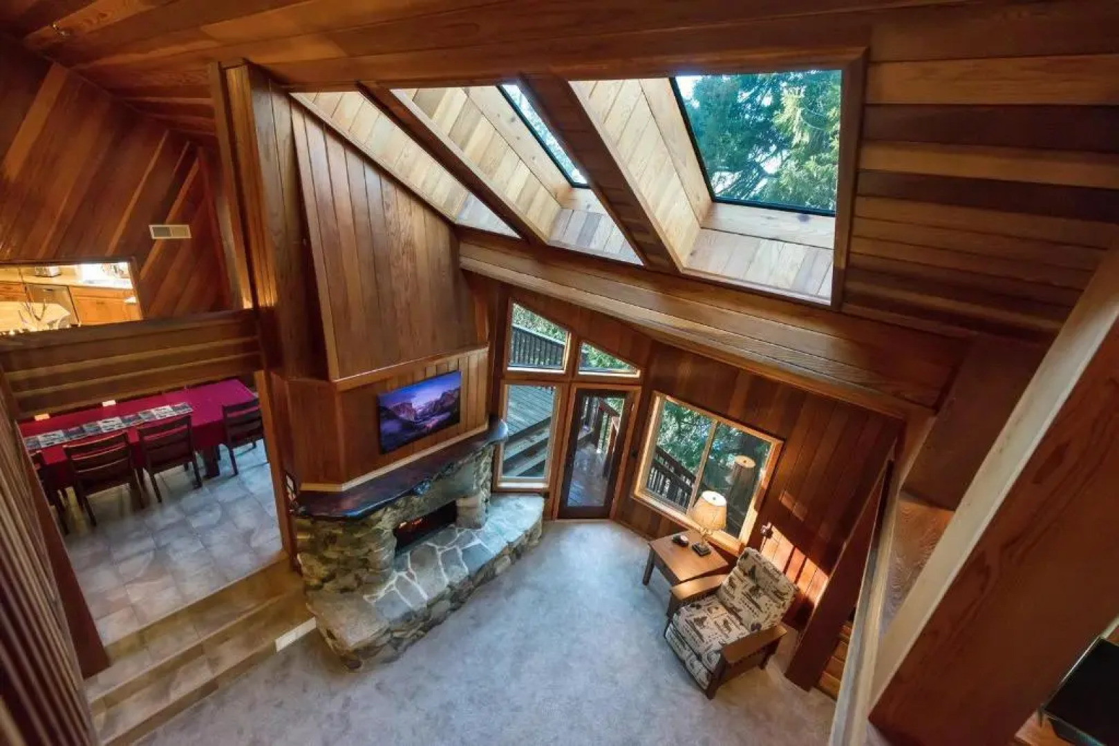 Four Seasons - 3br/4ba Holiday Home