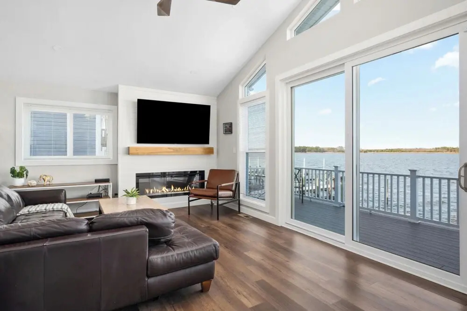 Waterfront Home w/ Views, Hot Tub in Ocean Pines!