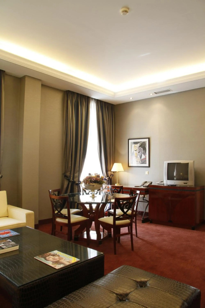 Piraeus Theoxenia Hotel