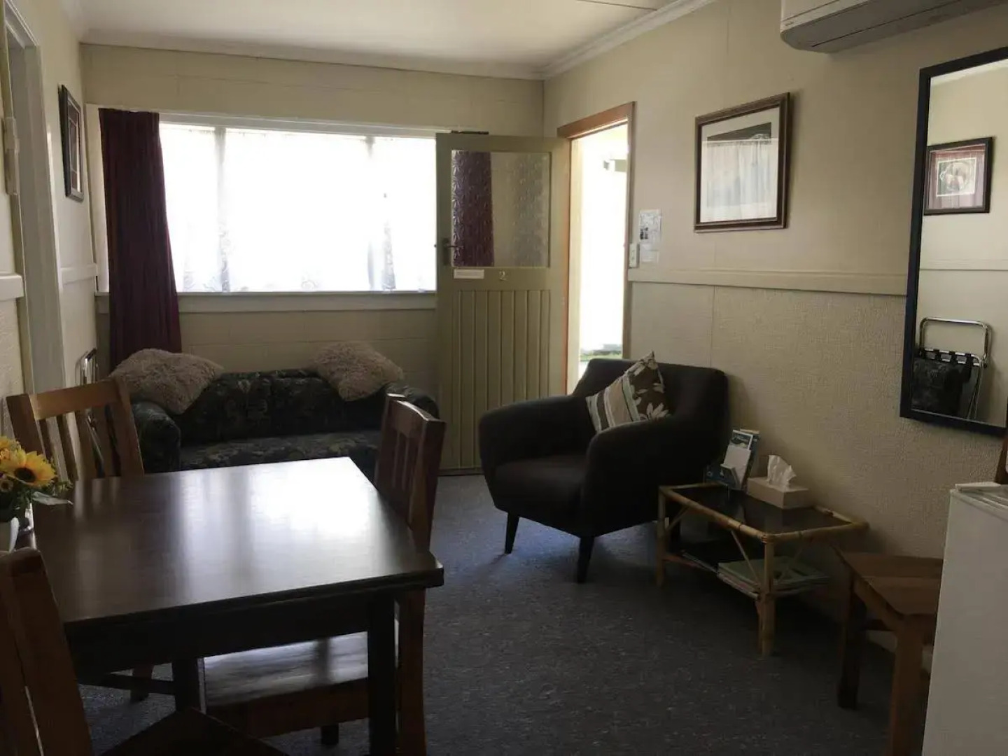 Burkes Pass Country Motel