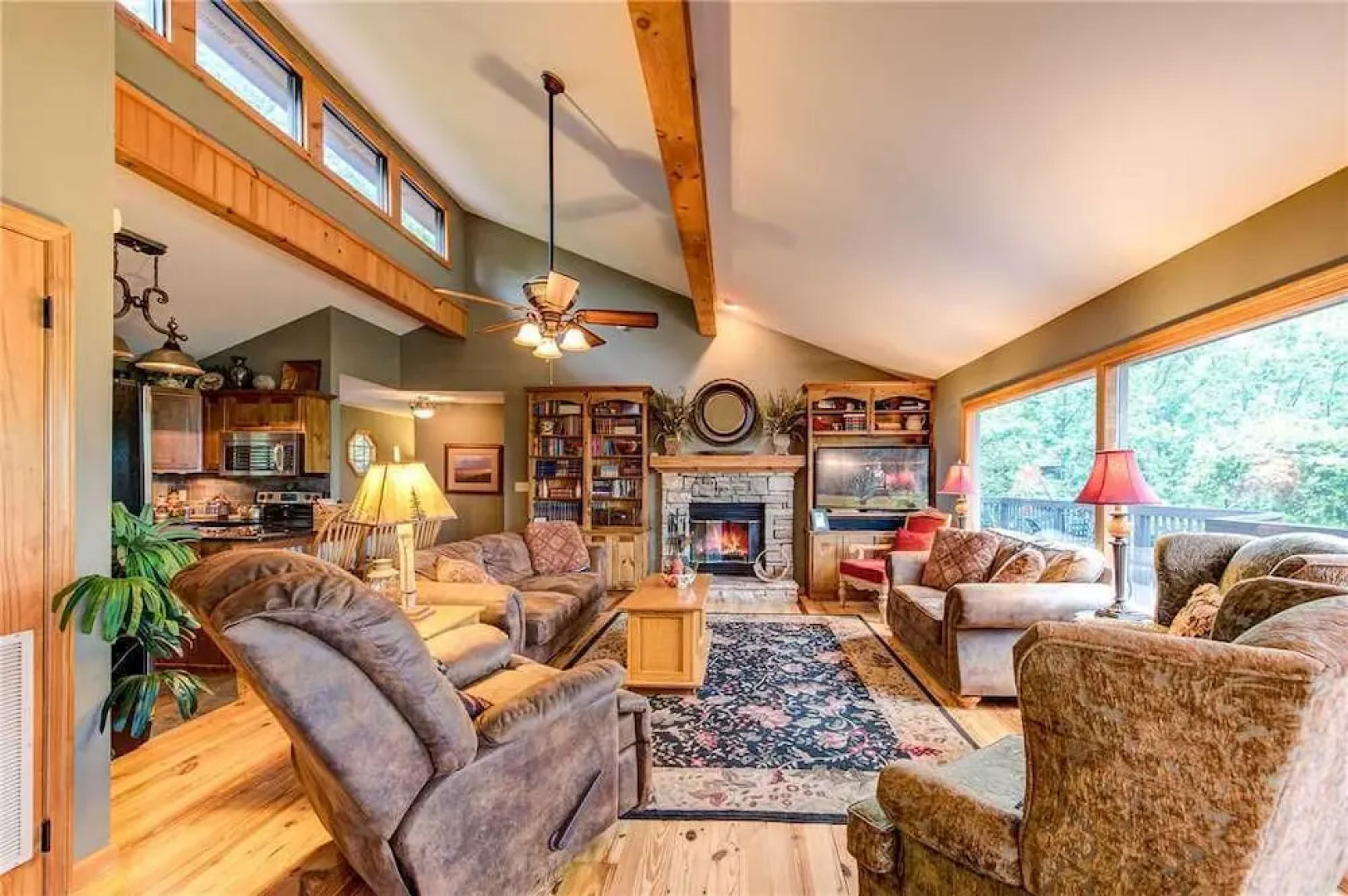 Stand In Awe 4 Bedroom Home with Hot Tub