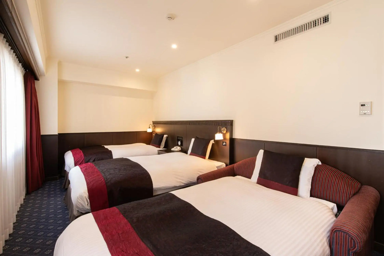 Kobe Tor Road Hotel Sanraku