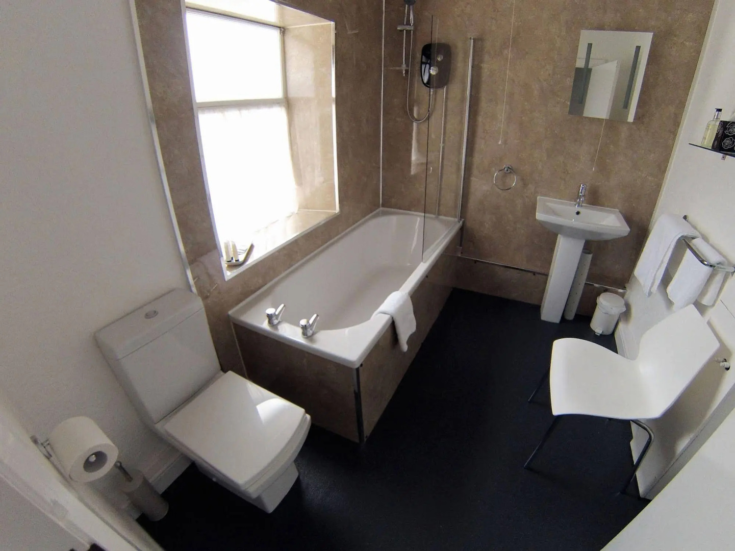 Ty Helyg Guest House