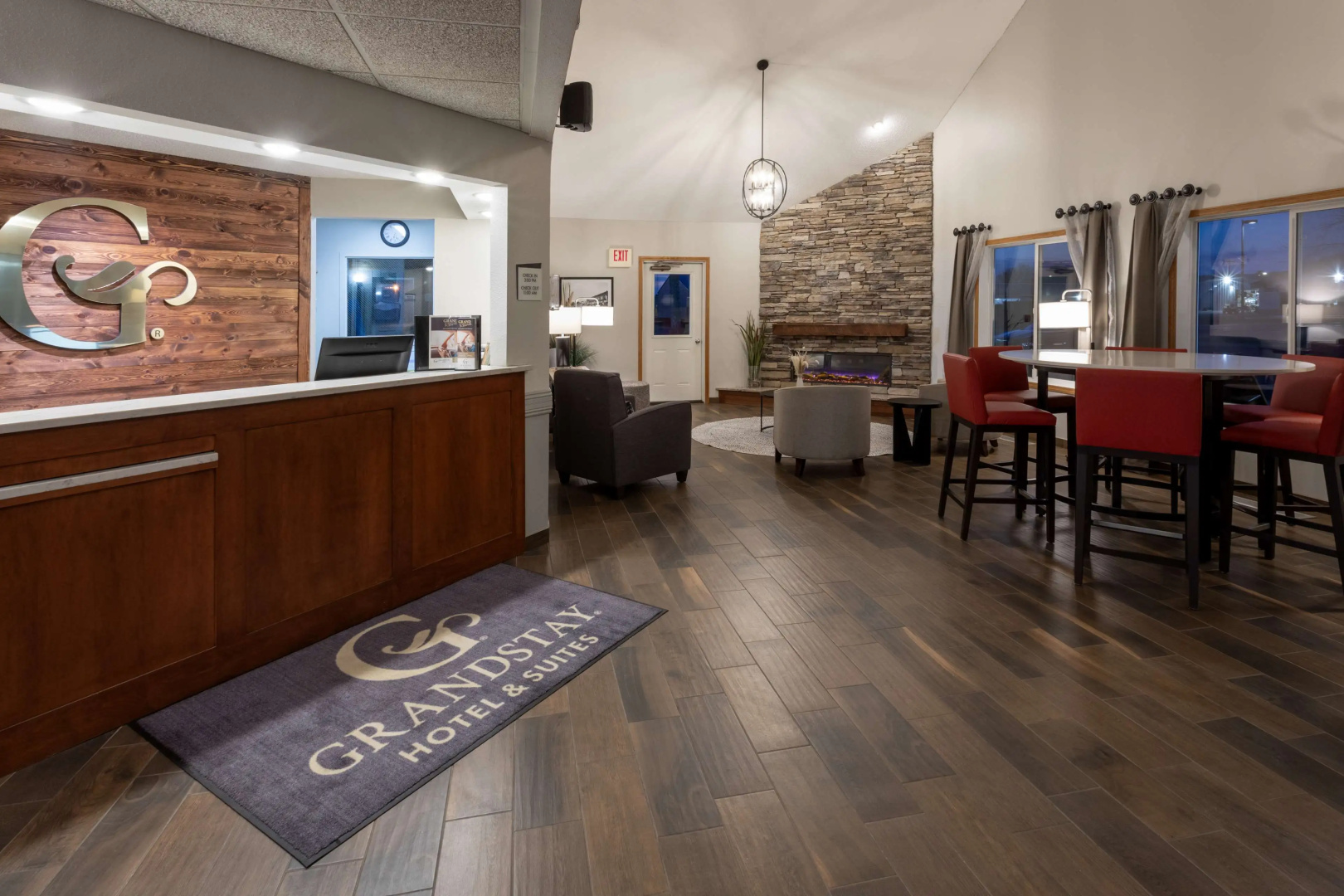 GrandStay Hotel & Suites