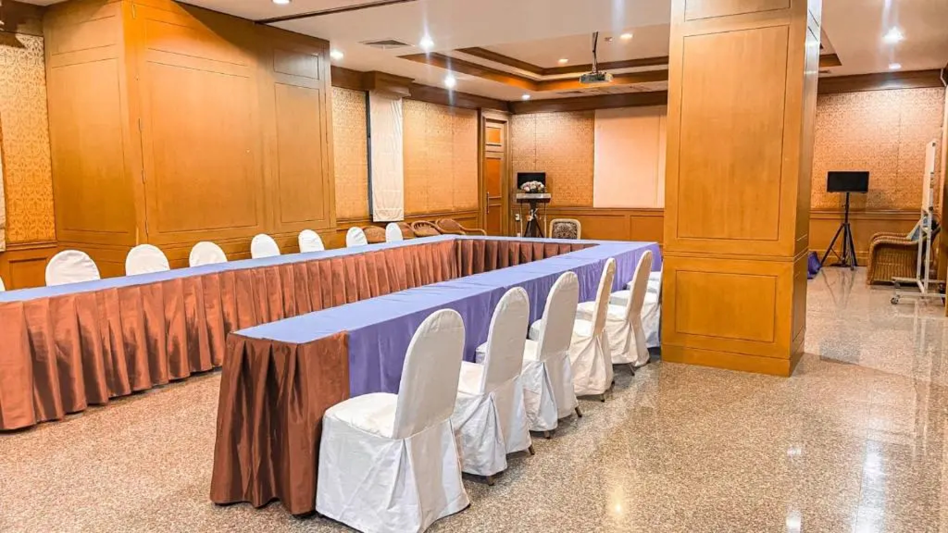K Park Grand Hotel